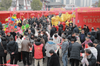 年货大集年味足  “烟火气”里迎新年