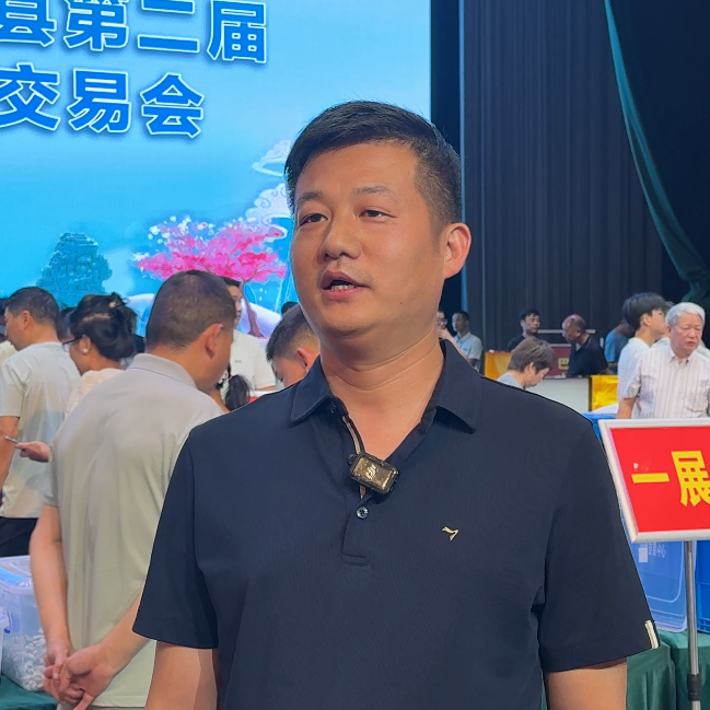 黄国辉.png
