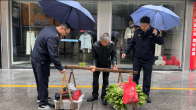 我县开展“洁净竹山”市容环境集中整治